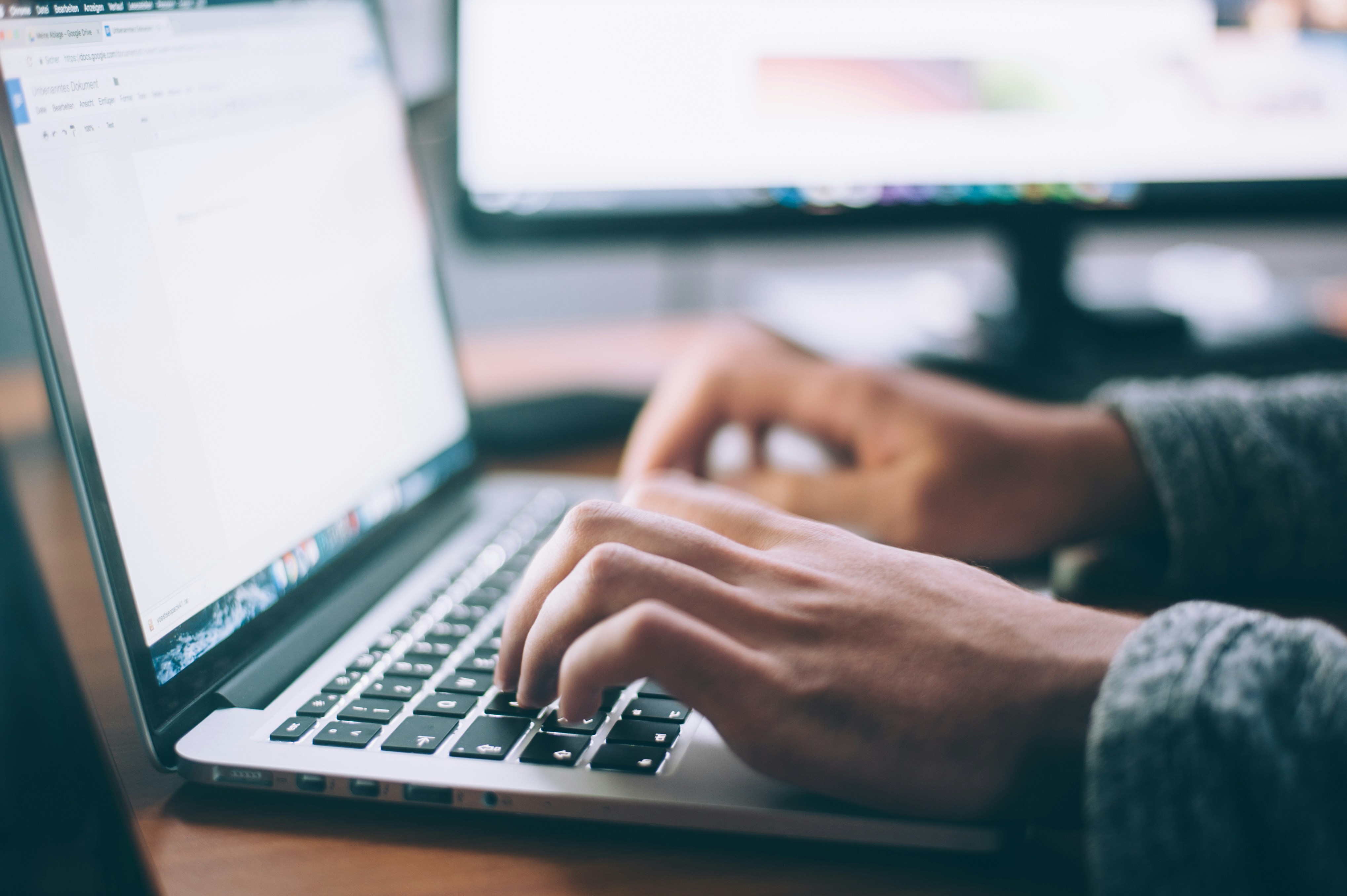 What Actually Makes a Website Convert Visitors into Clients